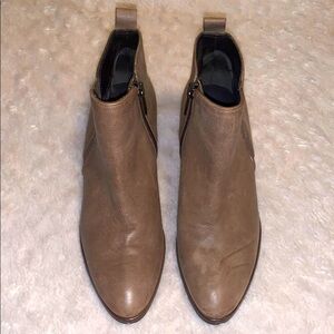 Aquatalia Tan/Brown Ankle Booties- US 6.5M Euro: 36.5 As is